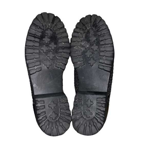 90’s Steve Madden Black mesh shoes. Size 6. - Picture 3 of 6